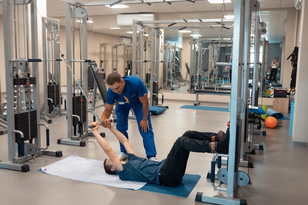 Коли біль це сигнал до реабілітації, а не до знеболювальних?