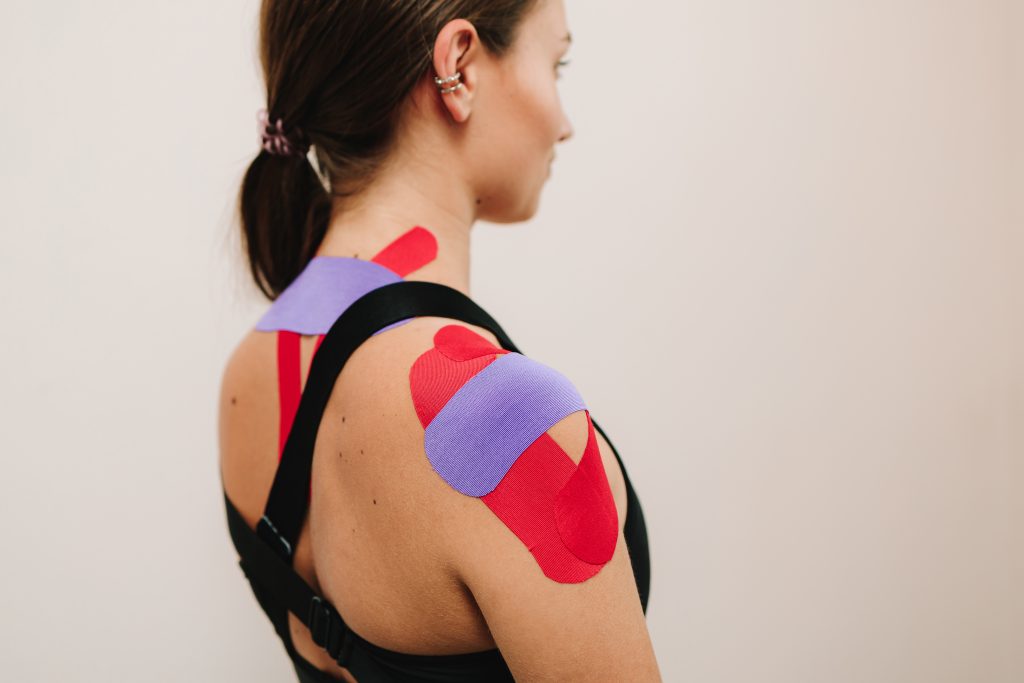 Тейпи. Кінезіотейпування. Що таке кінезіотейпування?