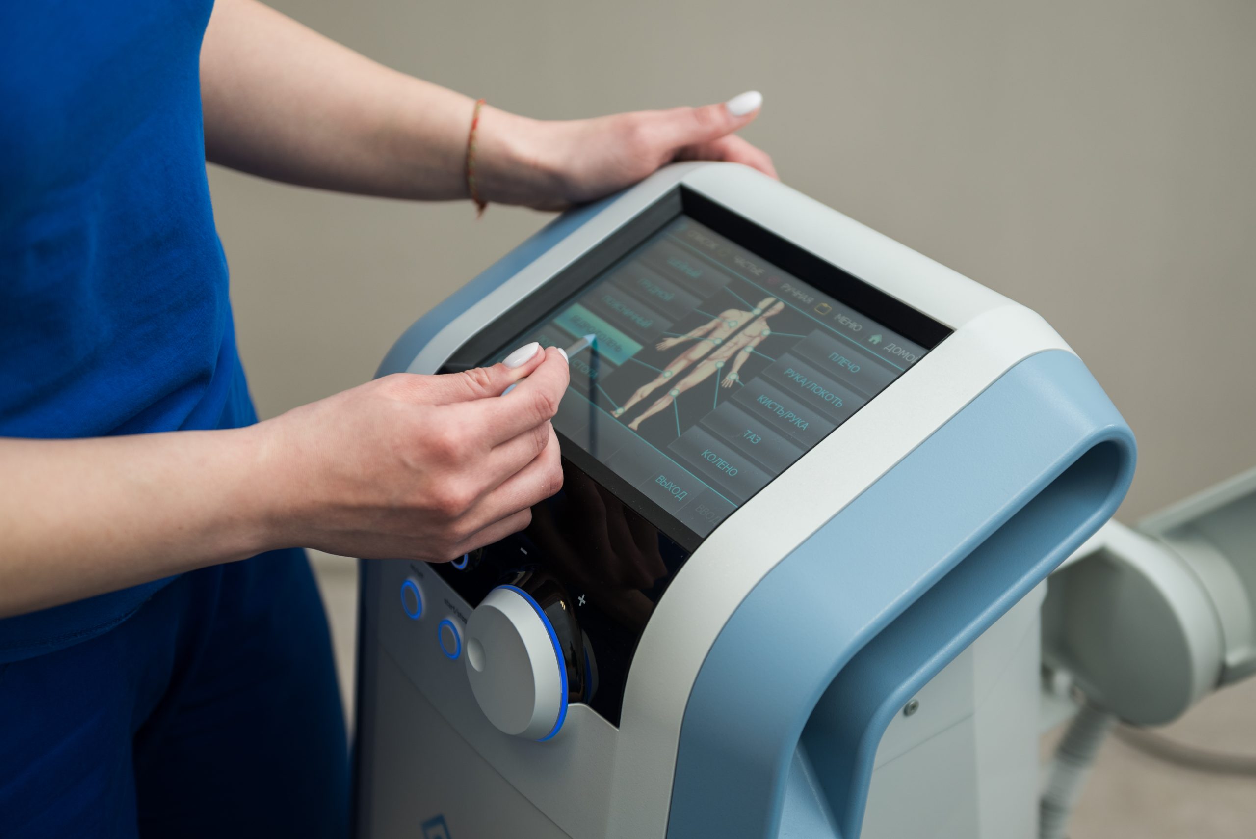 Хронічний біль у шиї: чи можна позбутися його без операції?