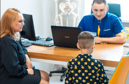 Як підготувати дитину до огляду ортопеда і що запитає лікар?
